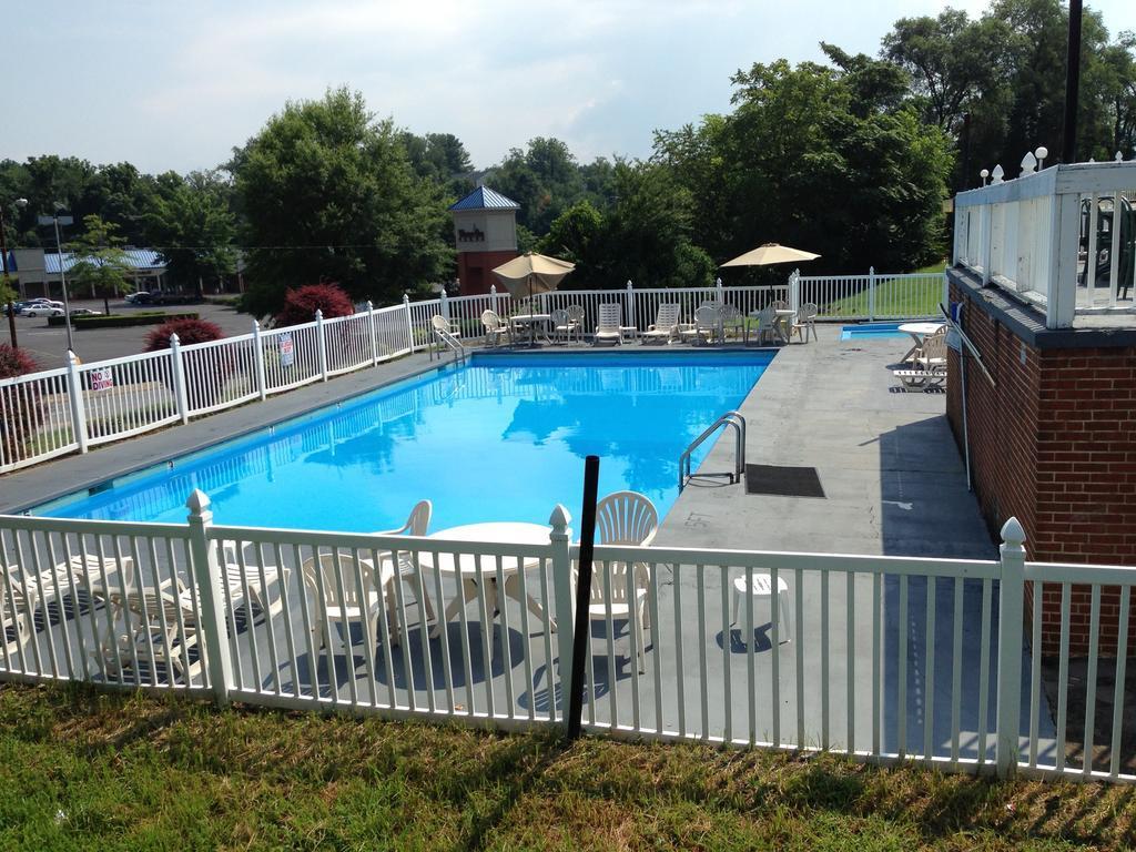 Quality Inn Waynesboro - Skyline Drive Dış mekan fotoğraf